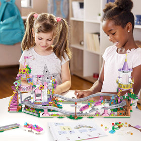 QLT QIAOLETONG castle-themed decorations brighten a kids' play space.