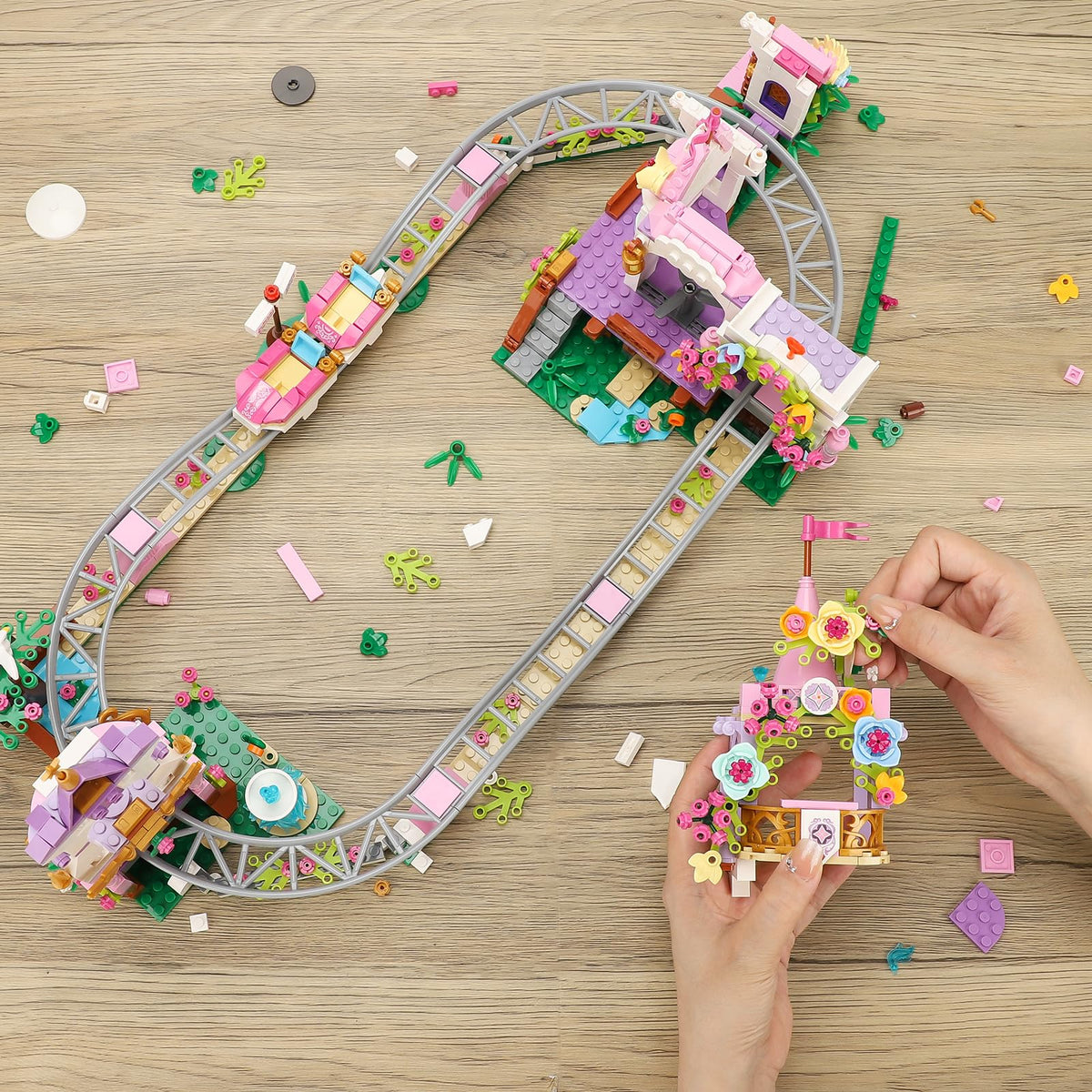 QLT QIAOLETONG children building together fosters cooperative creativity.