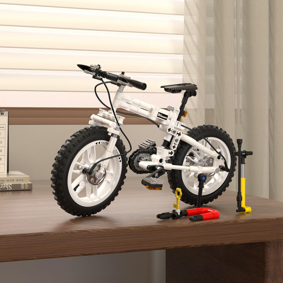 QLT QIAOLETONG desk display-ready STEM set encourages curiosity about mechanics.
