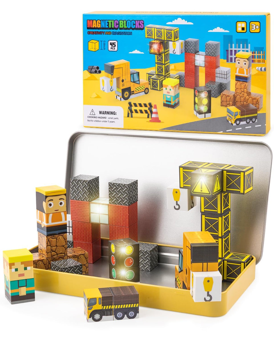 Qrooper Magnetic Blocks 45pcs in a compact travel case for on-the-go creativity and tidy storage.