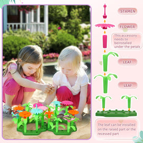 Qtioucp apron with pockets keeps clothes clean while kids garden.