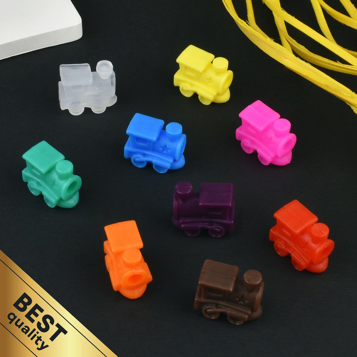 Queensell nine-trains-layout enables varied, engaging play options