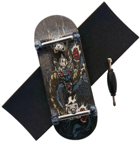RACOFSB Pro fingerboard deck in maple with deep concave for precise control during tricks.