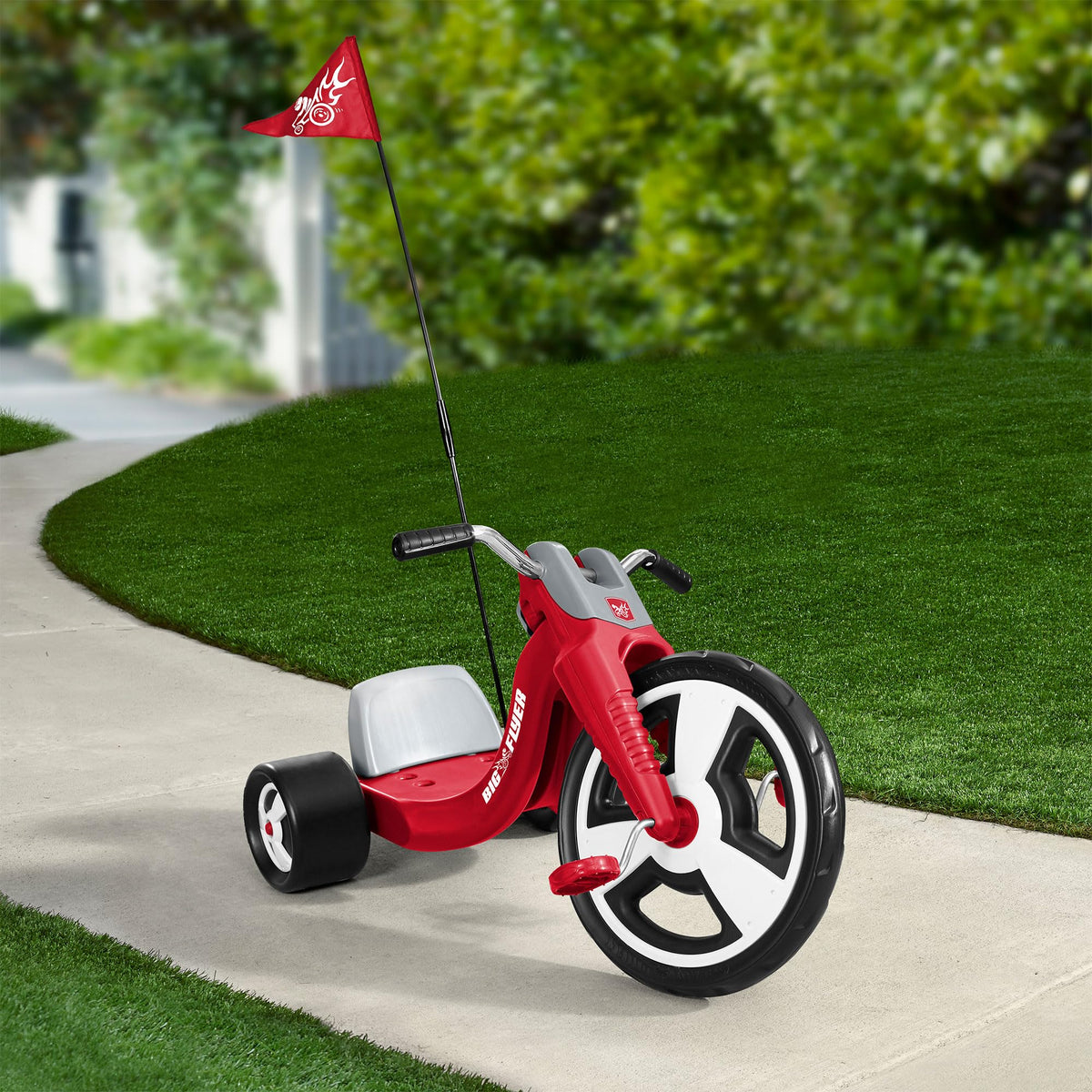 Radio Flyer Big Flyer Sport performance grip tread helps maintain traction and steady starts