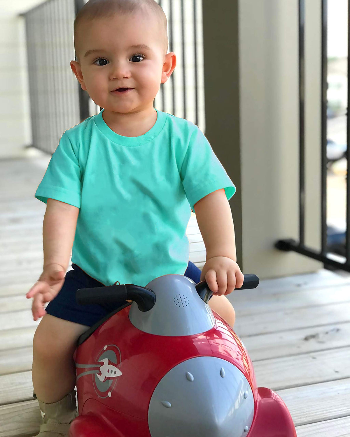 Radio Flyer Retro Rocket age-1-3 design suits toddlers well.