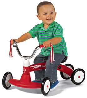 Radio Flyer Scoot About balance front wheels for stable first scoots