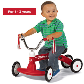 Radio Flyer Scoot About clear kick path supports safe indoor scooting