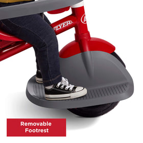 Radio Flyer UV canopy on Stroll 'N Trike provides shade during sunny outings.