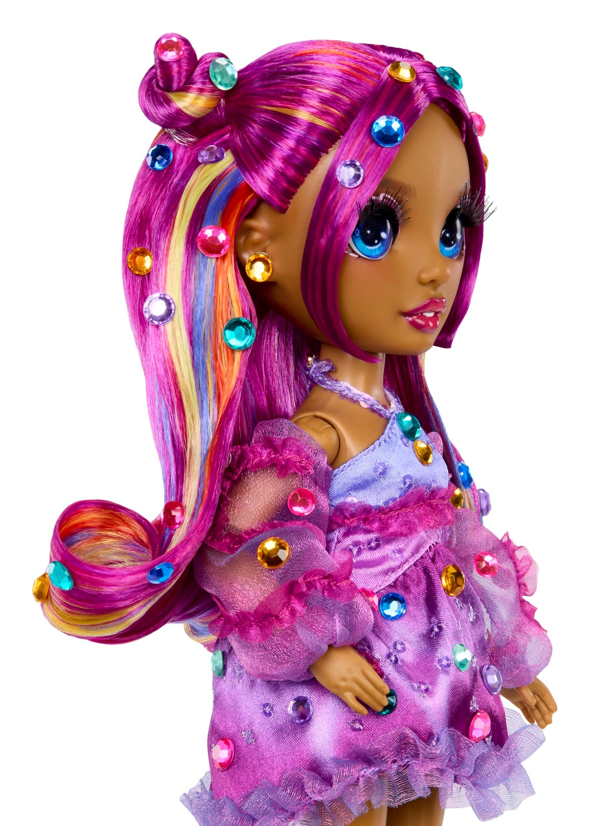Rainbow High Noémie Violette glossy hair with dramatic lashes for styling.