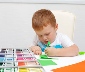 Rarlan kid-friendly design supports creative time for ages 3+