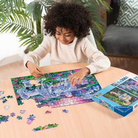 Ravensburger puzzle made with FSC-certified cardboard for durable, responsible production.