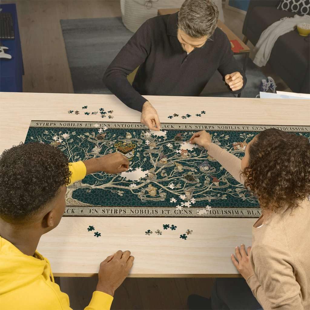 Ravensburger 2000-piece interlock image demonstrates precise fit for a satisfying challenge