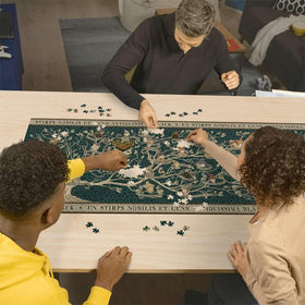 Ravensburger 2000-piece interlock image demonstrates precise fit for a satisfying challenge