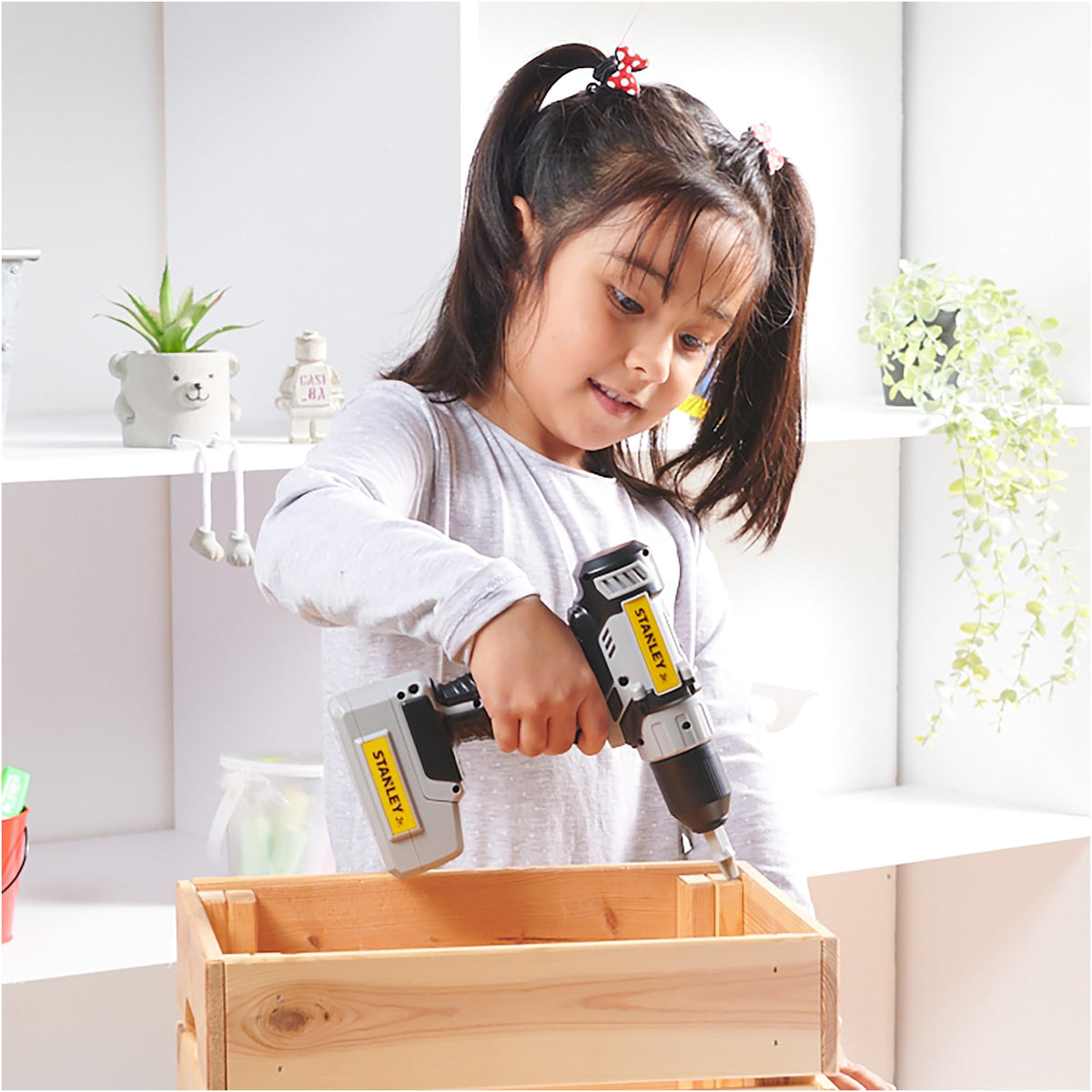 Red Toolbox drill includes three AA batteries for immediate play.