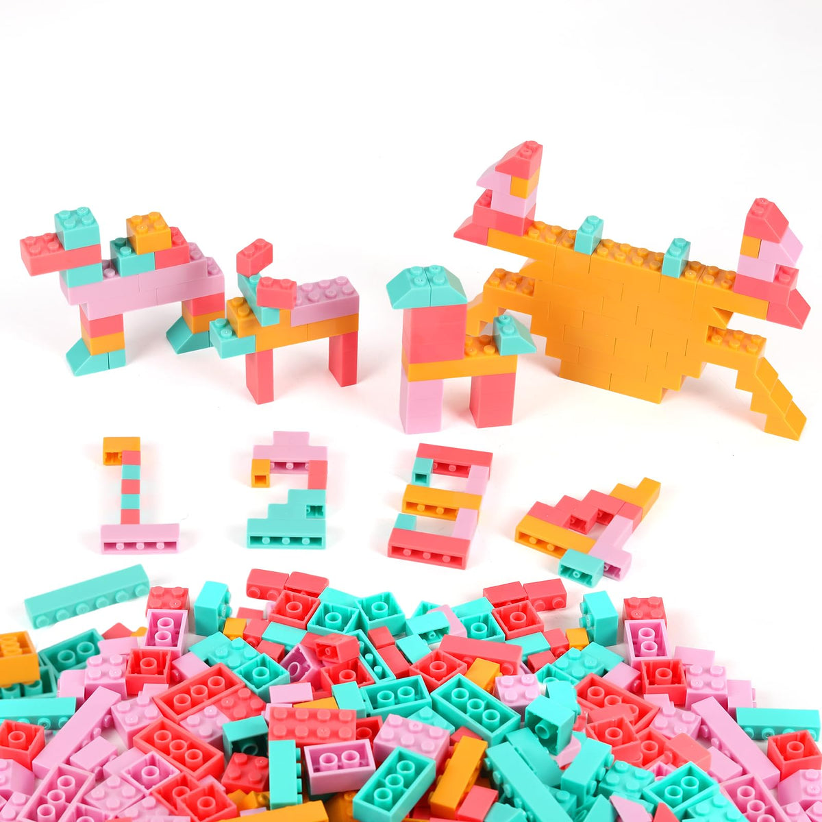 Reenwee Building Bricks compatible with major brands enables easy mixed sets.