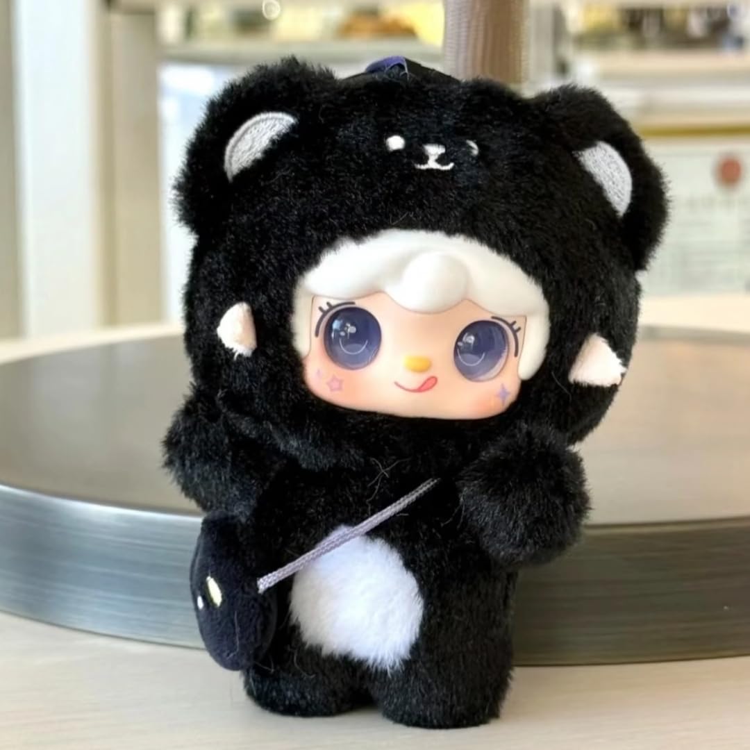 REIVIVORA YOOKI V4 bear collectible toy ideal for display and gifting.