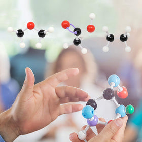 RELIANCER close-up of atoms and bonds aids molecular understanding.
