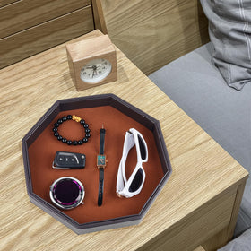 RERIVER easy-clean tray wipes clean after game nights.