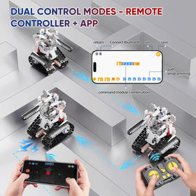Resosese space-chainsaw model encourages imaginative space-themed play and problem solving.