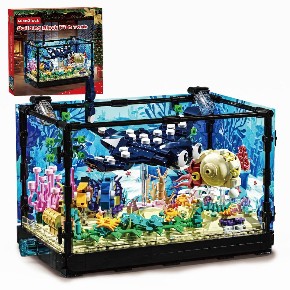 RiceBlock fish-tank aquarium model offers an immersive ocean scene for creative play.