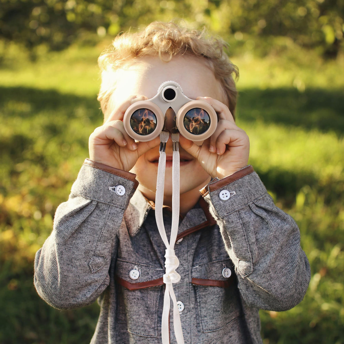ROBOTIME compass watch helps kids stay oriented on outdoor explorations