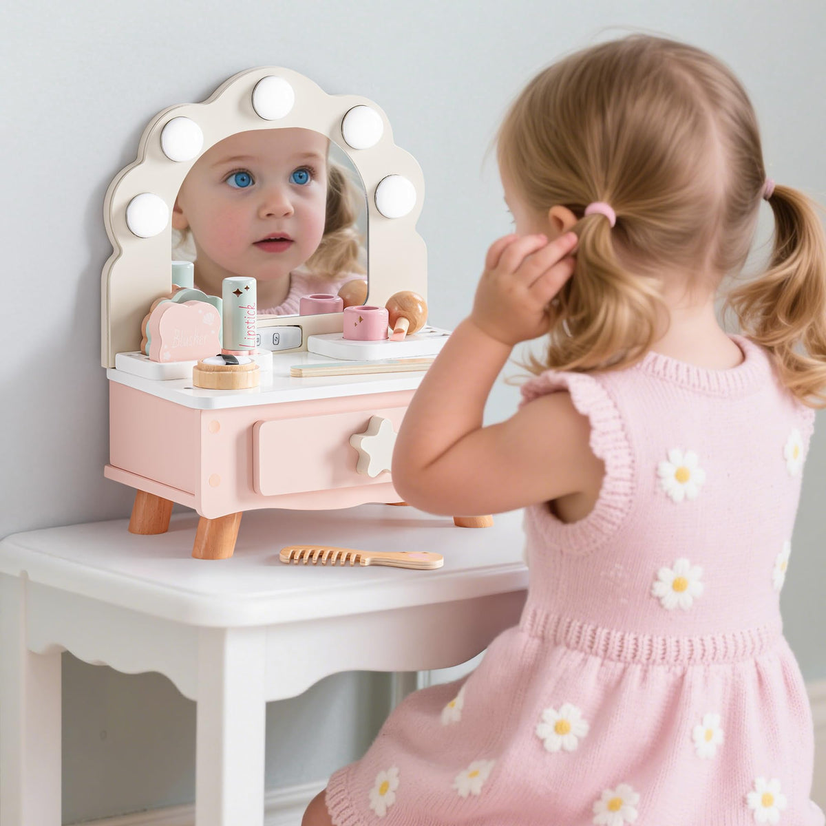 ROBOTIME handheld mirror and comb for stylish grooming moments.