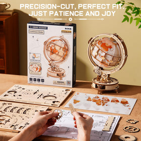 ROKR built-in magnifier for borders and capitals during play.
