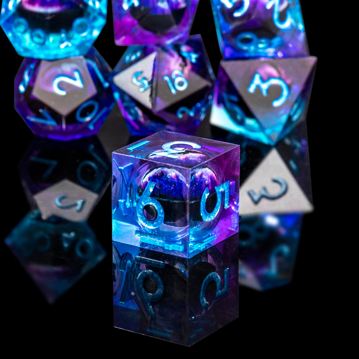 Role Dice premium materials, sharp-edge precision for reliable rolls.