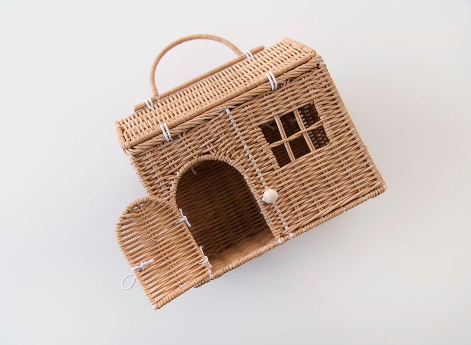 Rool rattan house basket with open roof for easy doll access and play