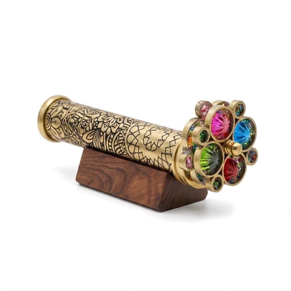 ROORKEE kaleidoscope with etched floral pattern for a captivating display