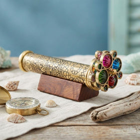 ROORKEE kaleidoscope makes a thoughtful gift for enthusiasts