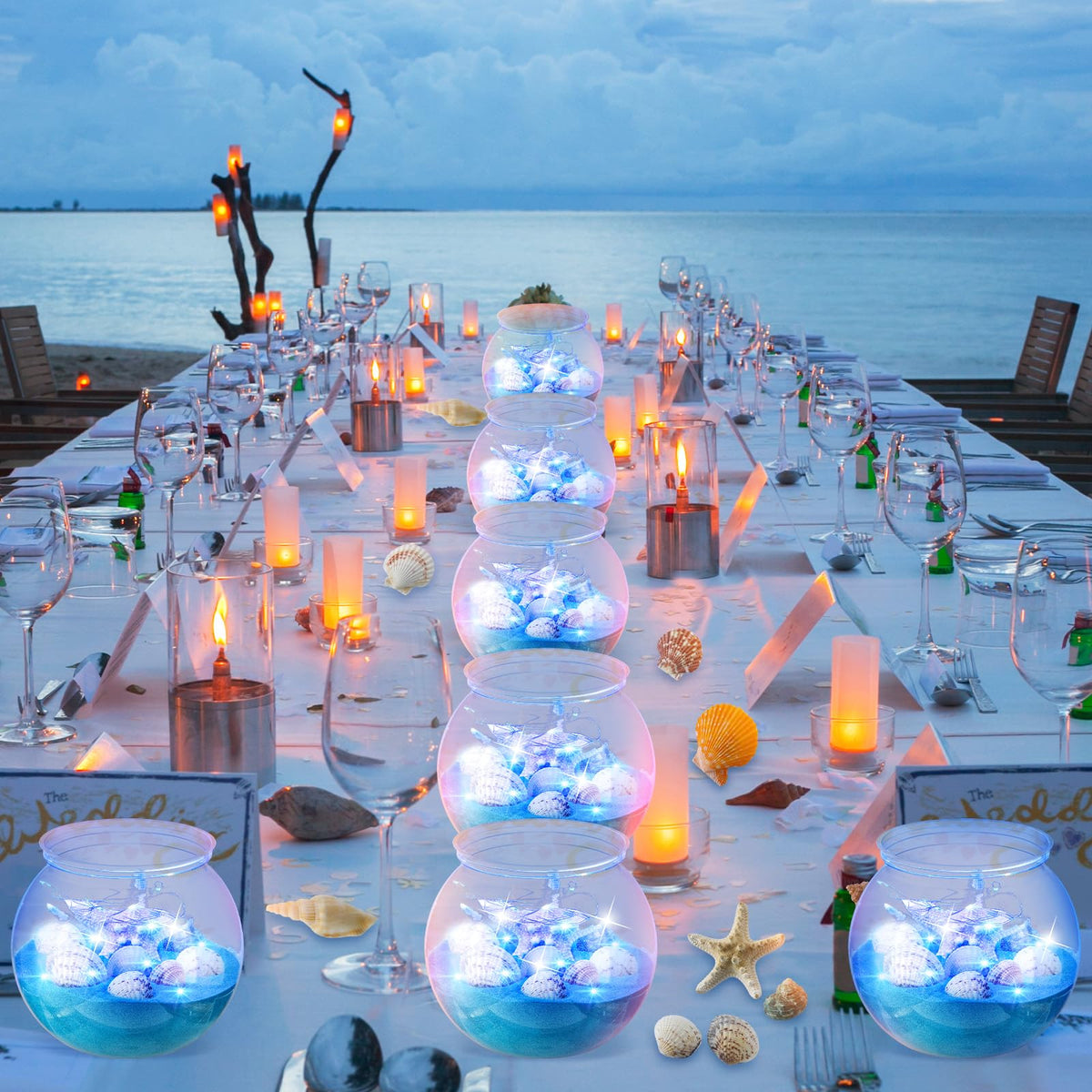 RoundFunny sand with shells and starfish creates DIY ocean decor details.
