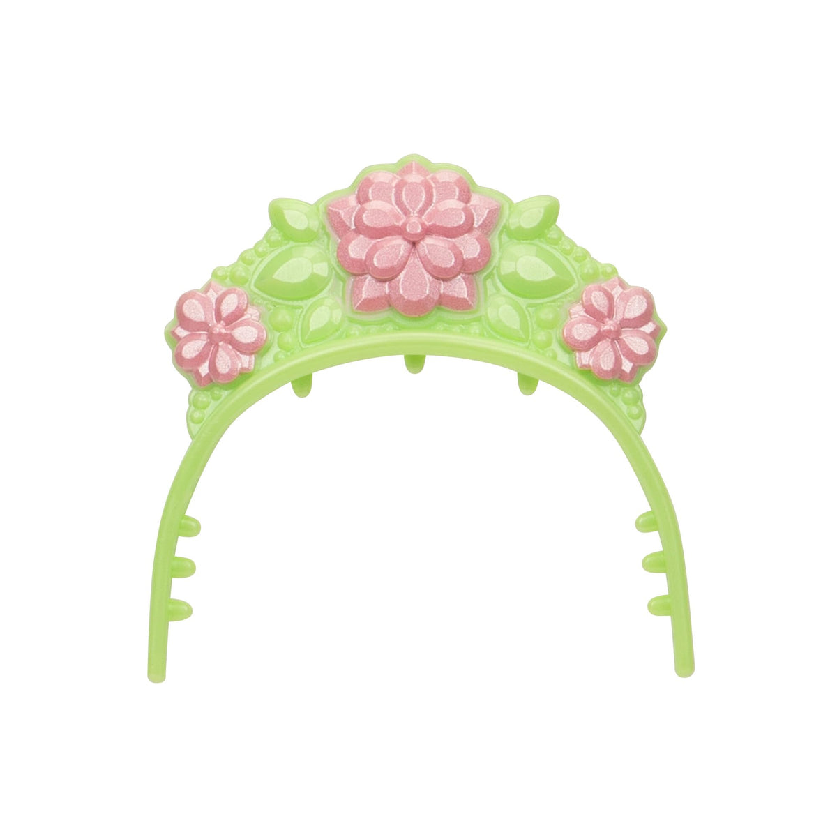 Royale High clip-on wings enable quick fairy transformations.