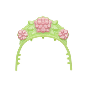 Royale High clip-on wings enable quick fairy transformations.