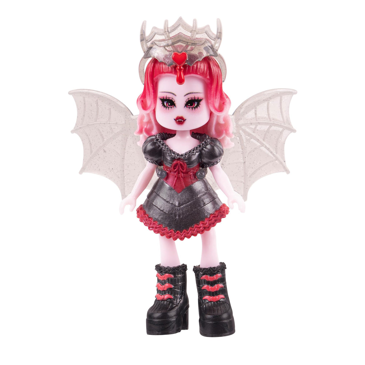 Royale High Dark Fairy wings transform into a wearable ring for on-the-go style