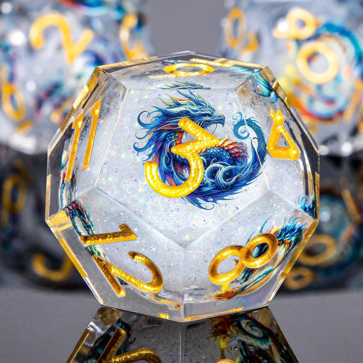 Roycevon dragon-pattern dice set sharp-edge finish for precise rolls