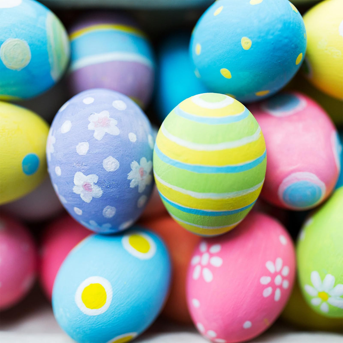 Rtisaeu Easter basket inserts featuring white wooden eggs.