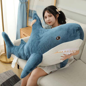 Ryttir XXL 39.4-inch shark plush ready for cuddles and cozy sleep.