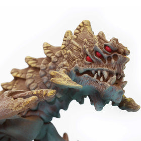 Desert Dragon measures 6.5 inches, a balanced display and play size