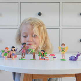 Safari Ltd Friendly Fairies TOOB friendly snail adds whimsy to scenes