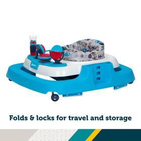 Height adjustment feature adapts to your child’s growth for comfortable use.