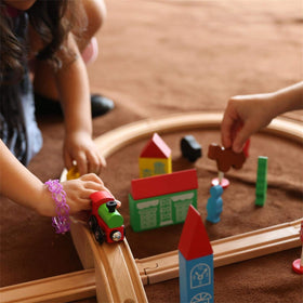 Easy-to-build gift set by SainSmart Jr for birthdays or holidays