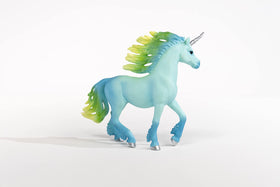Shimmering coat detail on the Marshmallow Unicorn Stallion showcases craftsmanship