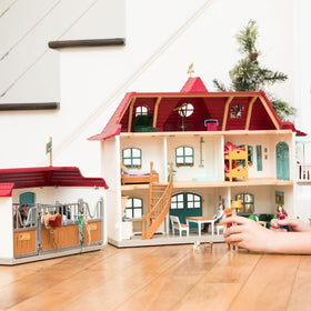 Schleich Kitchen dining area showcases apple cake moment to spark everyday pretend meals.
