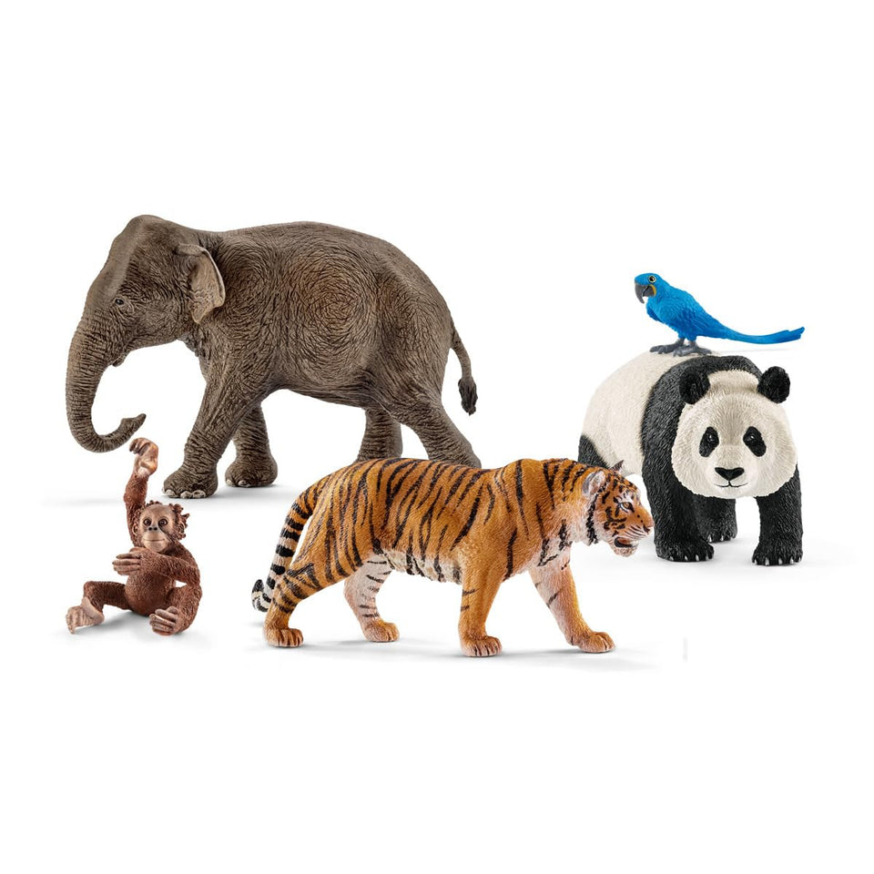 Schleich Wild Life panda toy in natural pose for imaginative play