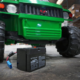 TB4 battery with compatible charger supports efficient recharges between play sessions.