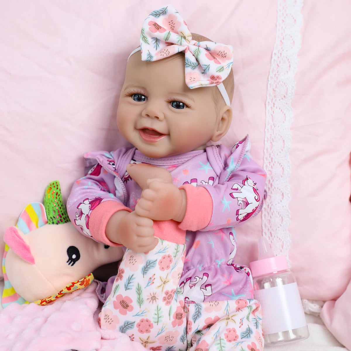 SCOM paint-on hair provides a natural, baby-like texture.