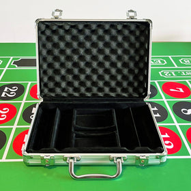 SEETOOOGAMES case with locks keeps your poker components secure
