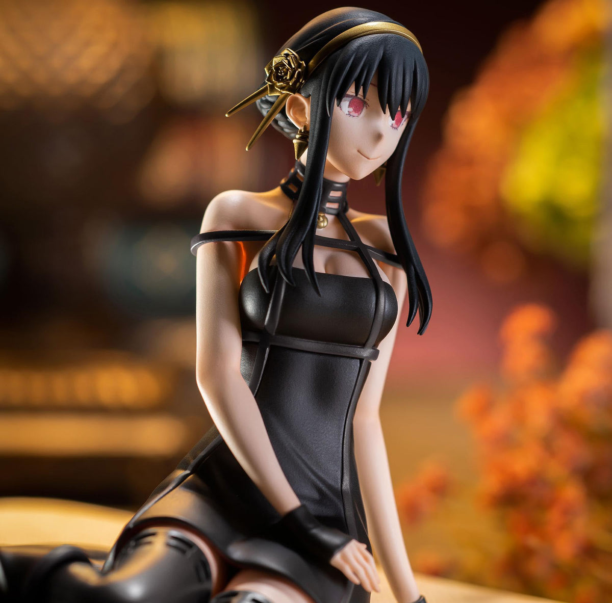Yor Forger perching statue enhances anime display and collection setup