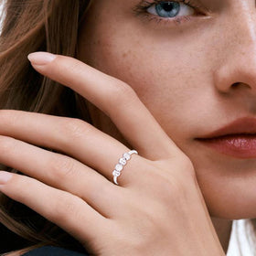 Senteria adjustable ring band fits a range of finger sizes